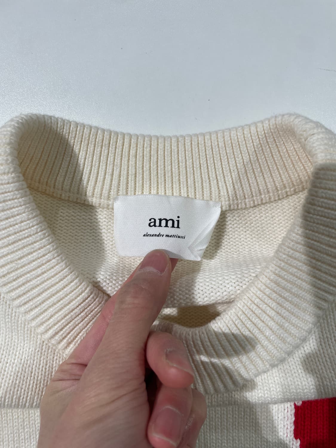 아미 오프 화이트 빅 하트 로고 인타르시아 스웨터 상품이미지7