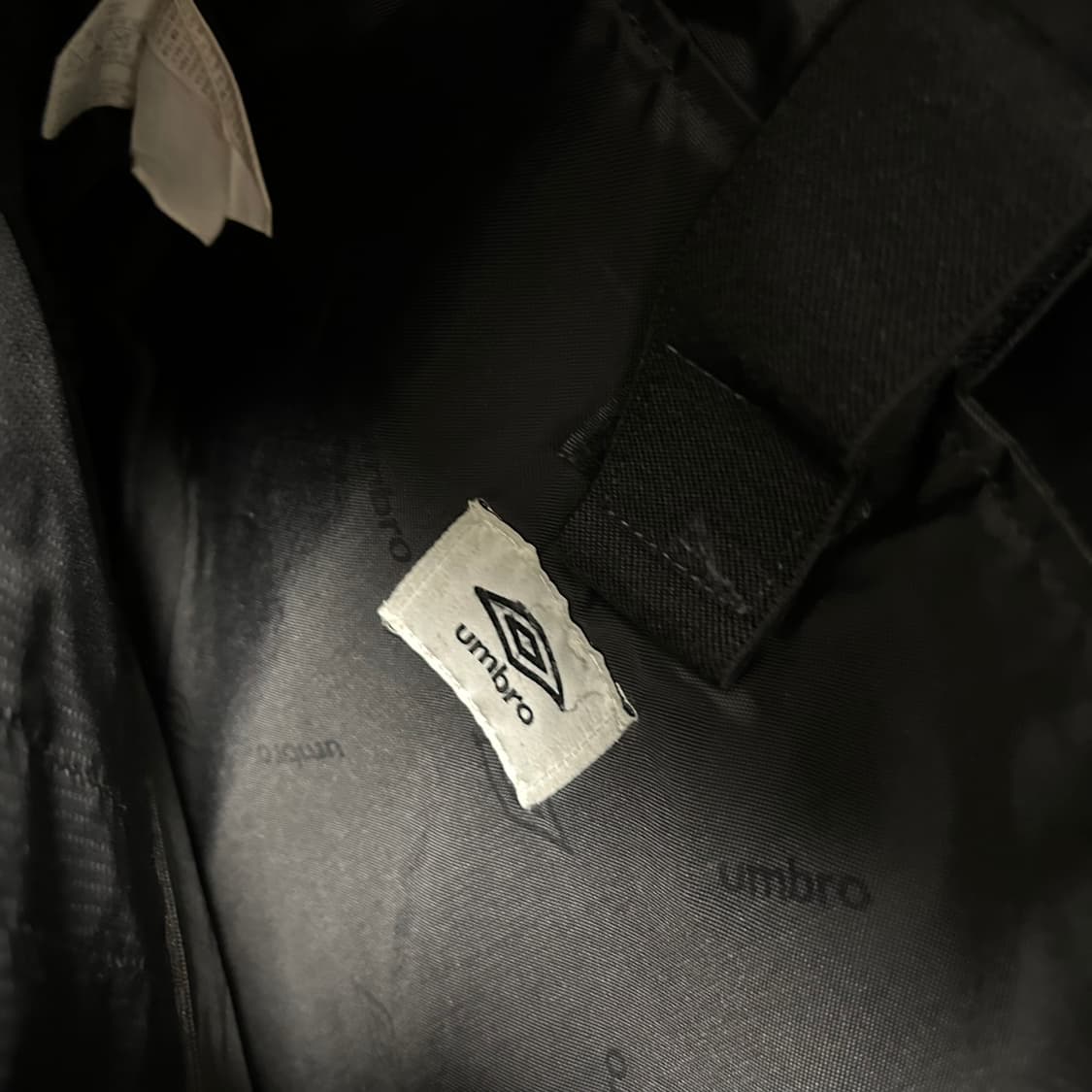 엄브로 댄커 백팩 상품이미지3