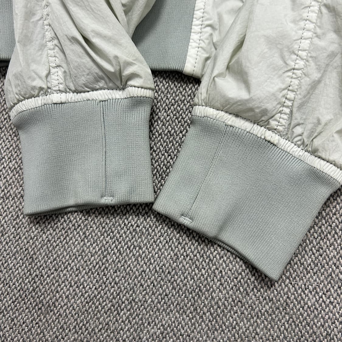 스톤아일랜드 가먼트다이 크링클랩스 후드자켓(M) 상품이미지7