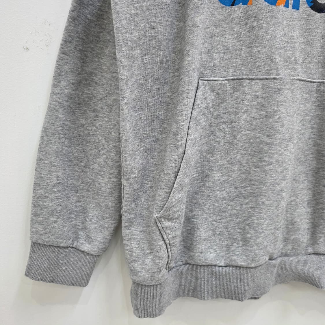 아디다스 로고 기모 후드티 상품이미지4