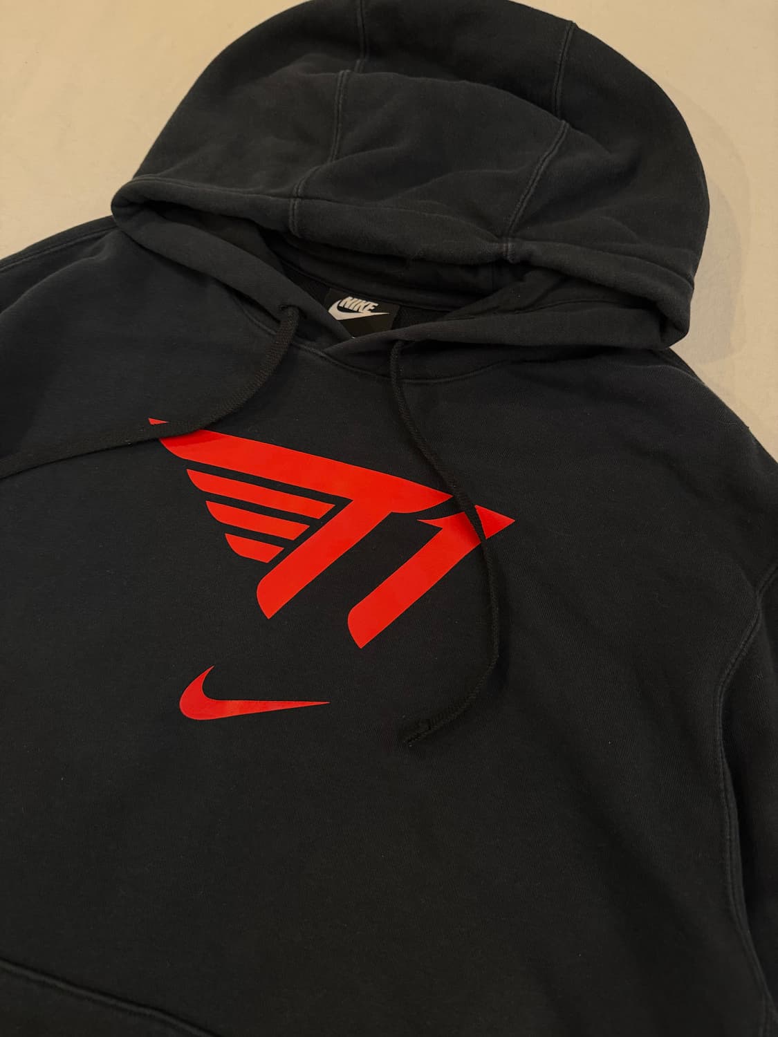 나이키 X T1 센터 스우시 후드티 블랙 상품이미지2