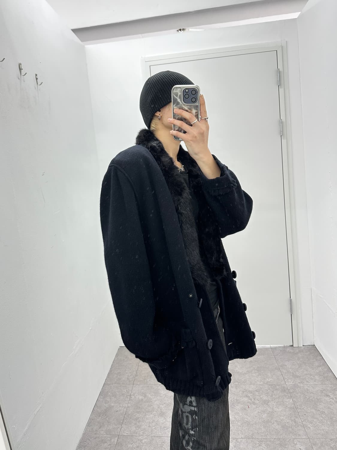 00s fur trimming double buttoned knit ja 상품이미지4