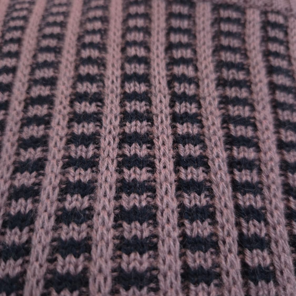 로즈핑크 레트로 슬림핏 반목 니트 상품이미지8