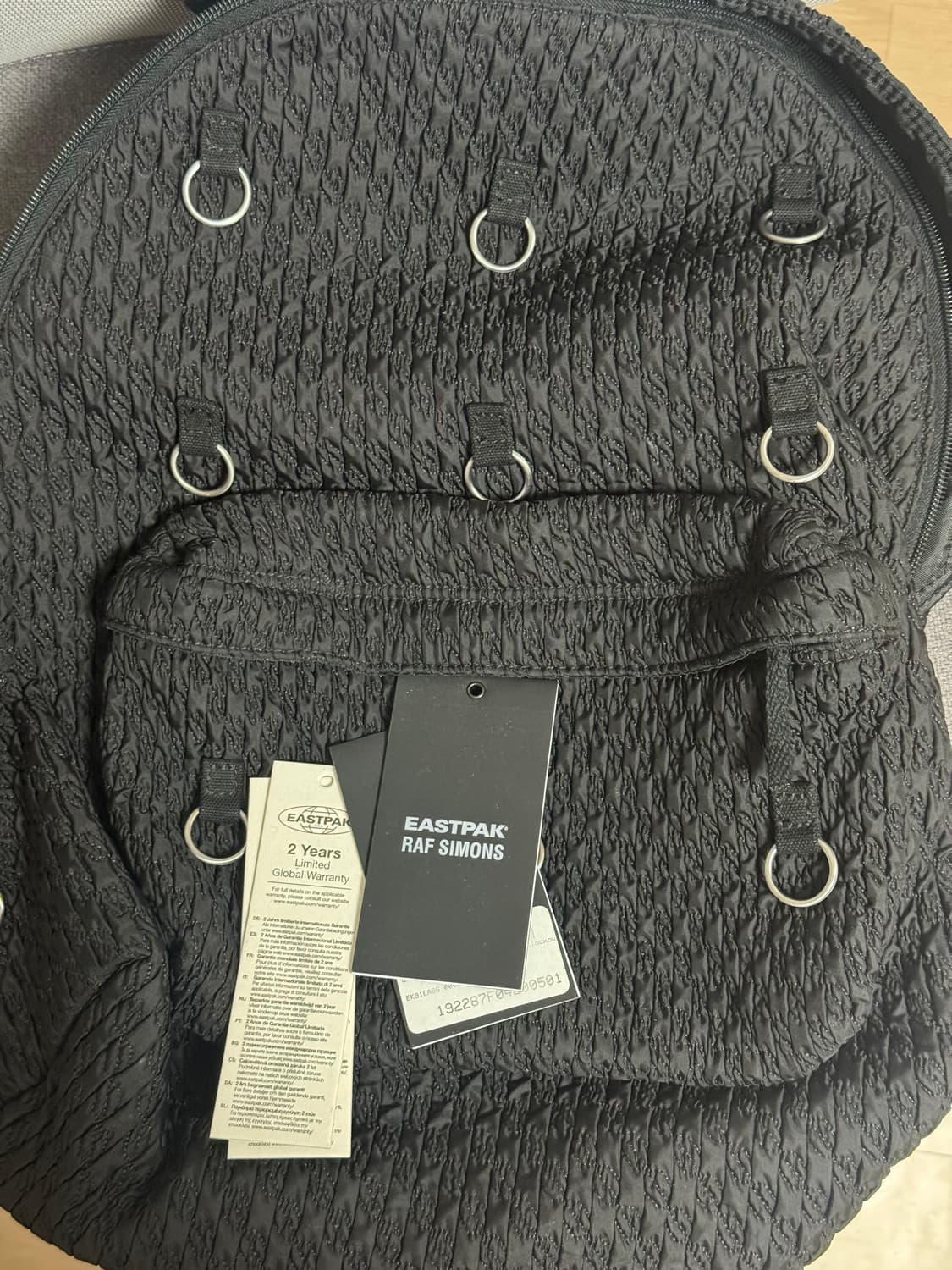 라프시몬스 이스트팩 패디드 루프링 백팩 상품이미지1
