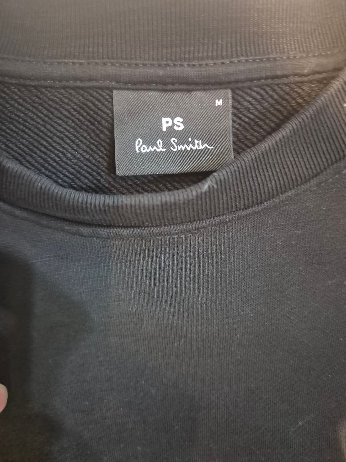 폴스미스 맨투맨 m 판매합니다 
단시간 착용하고 보관만 해서 판매합니다 상품이미지4