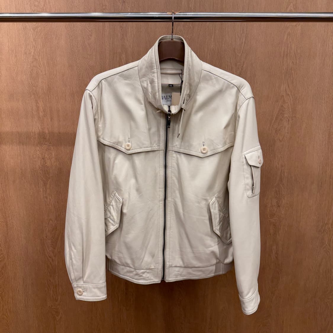 발망 하이넥 레더 집업 자켓 웨스턴 요크 디테일 레귤러핏 아이보리 상품이미지2