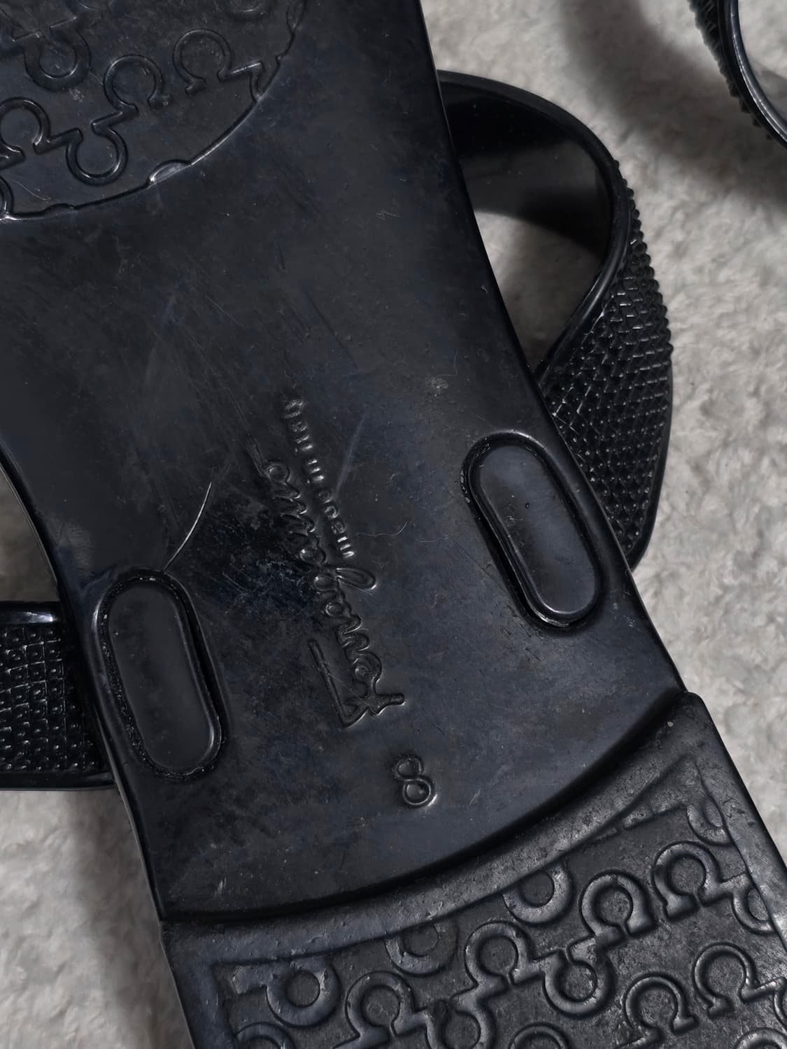 Ferragamo 페라가모 리본 젤리 쪼리 블랙 상품이미지6