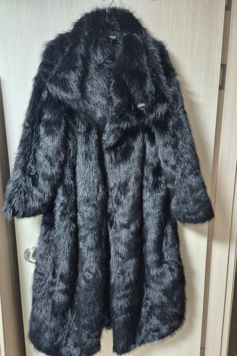 (새제품) 오도어 퍼자켓 에코퍼 롱코트 블랙 상품이미지4