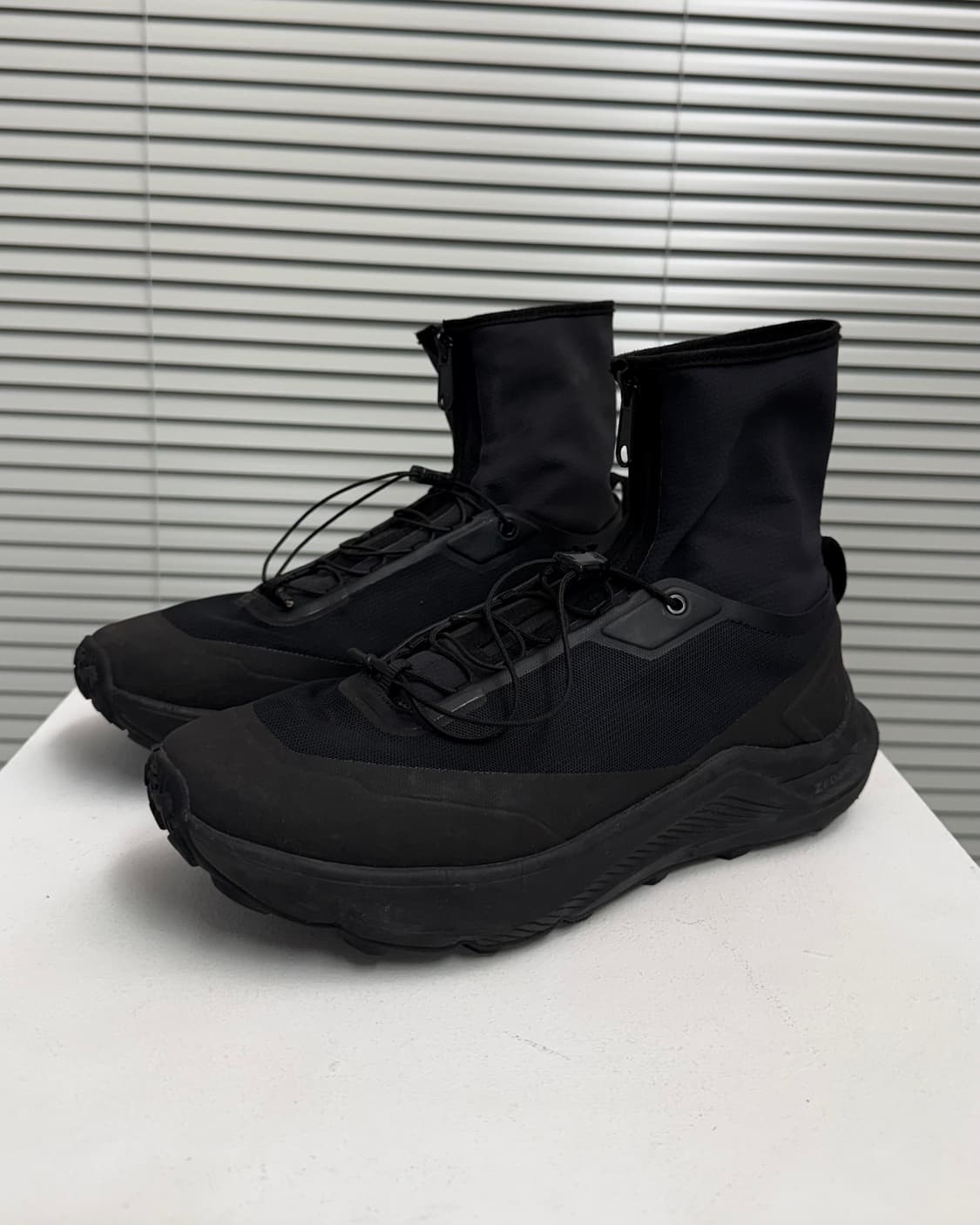 데상트x유스 시프트 트레일 상품이미지1