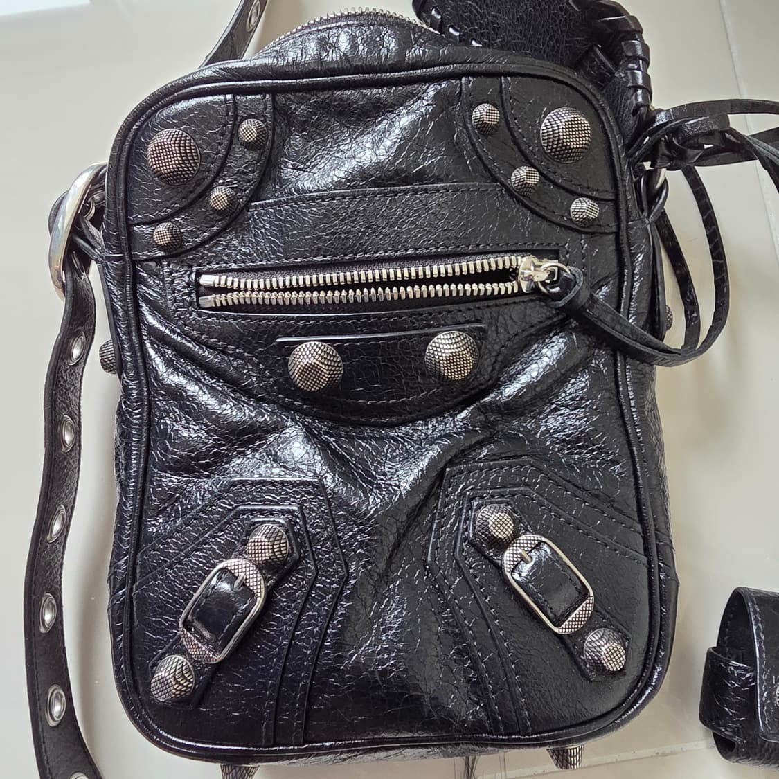 발렌시아가 르카골 크로스 바디백 판매합니다 상품이미지3