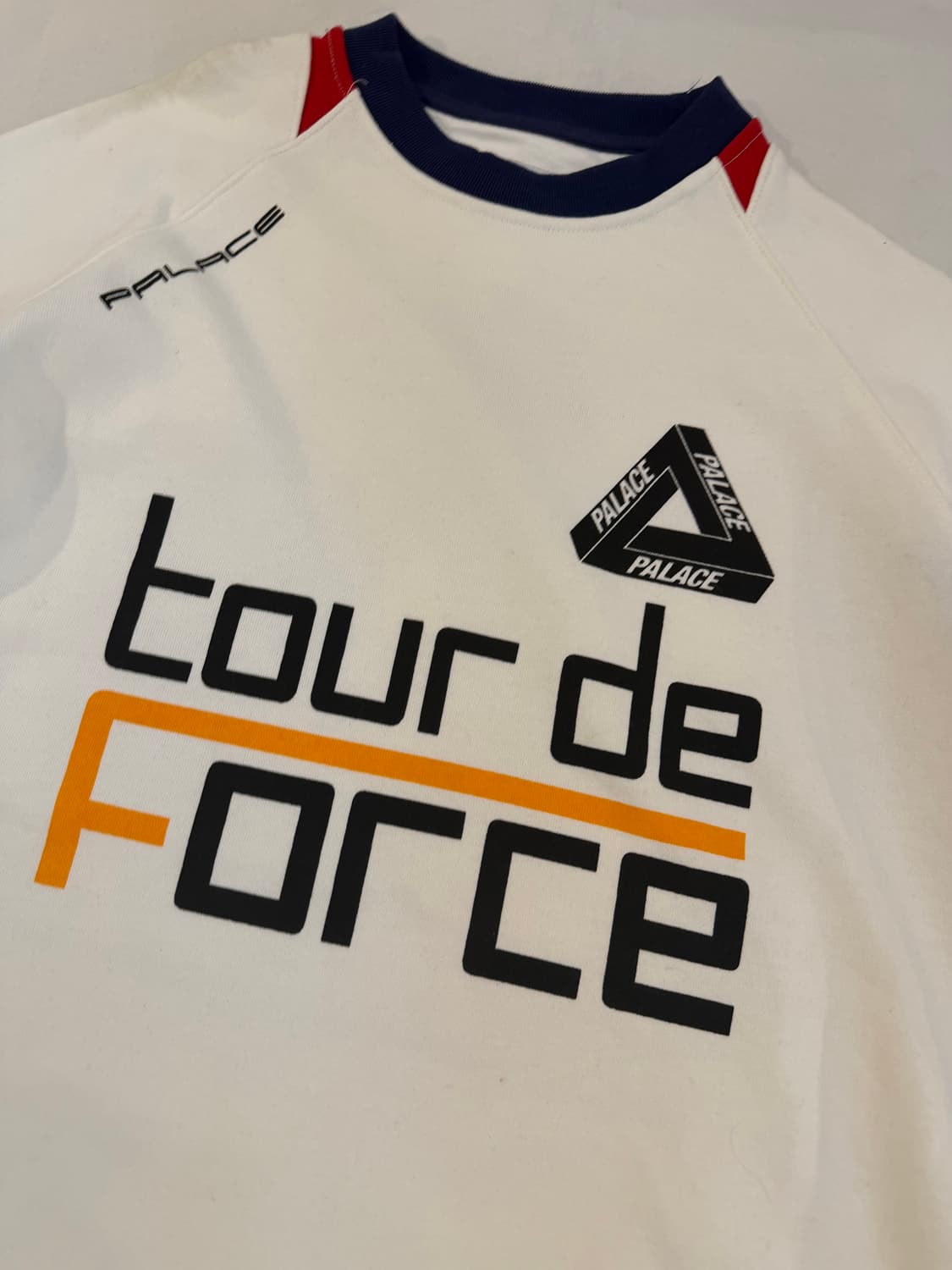 팔라스 19FW 투르 드 포스 크루넥 맨투맨 화이트 상품이미지3