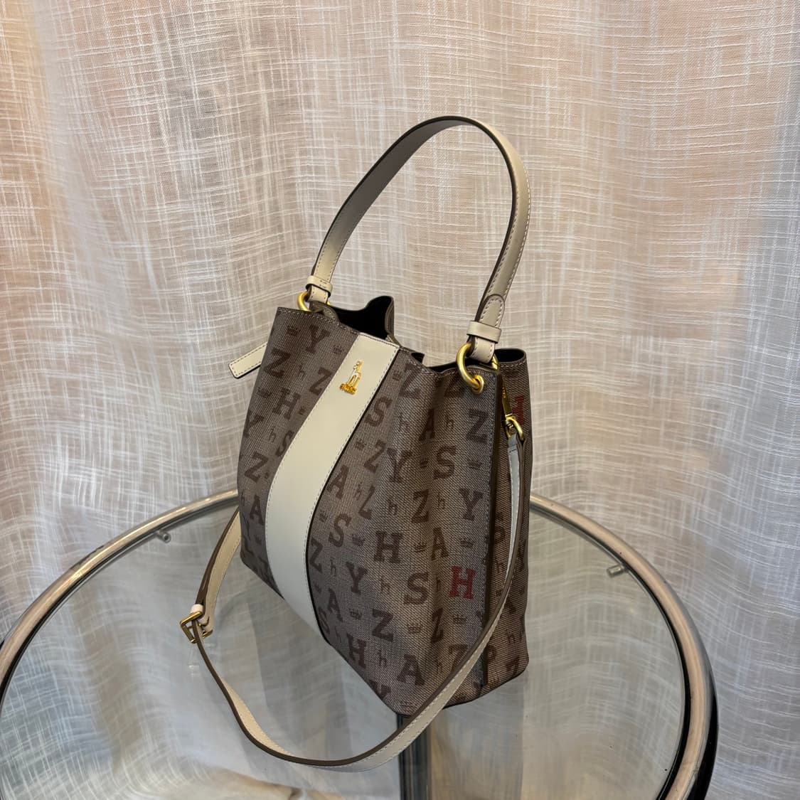 정품 헤지스 버킷 투웨이 토트백     상품이미지5