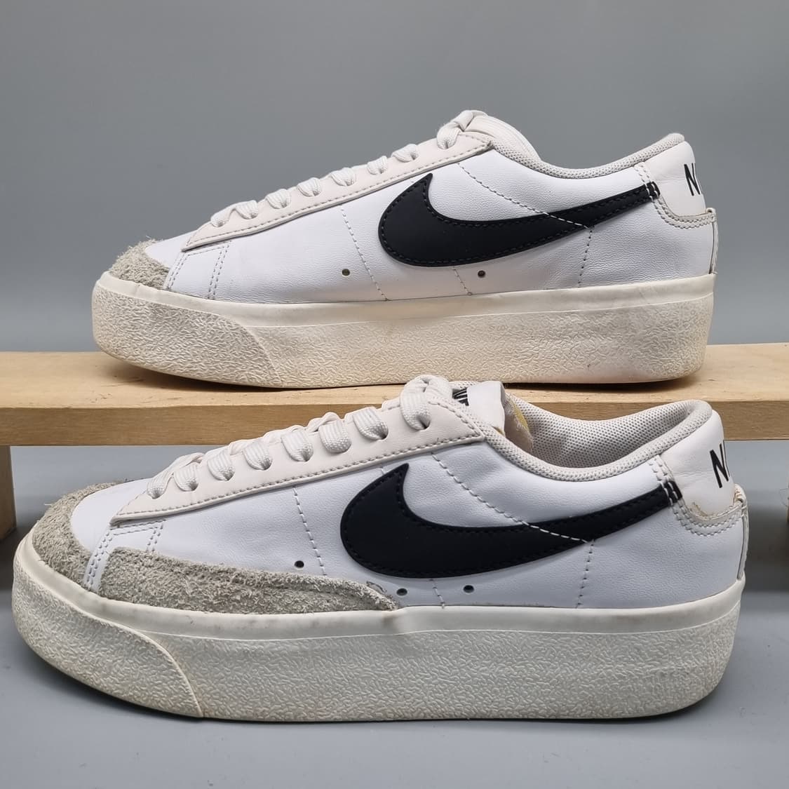 나이키 블레이저 로우77 여성스니커즈 230 상품이미지1