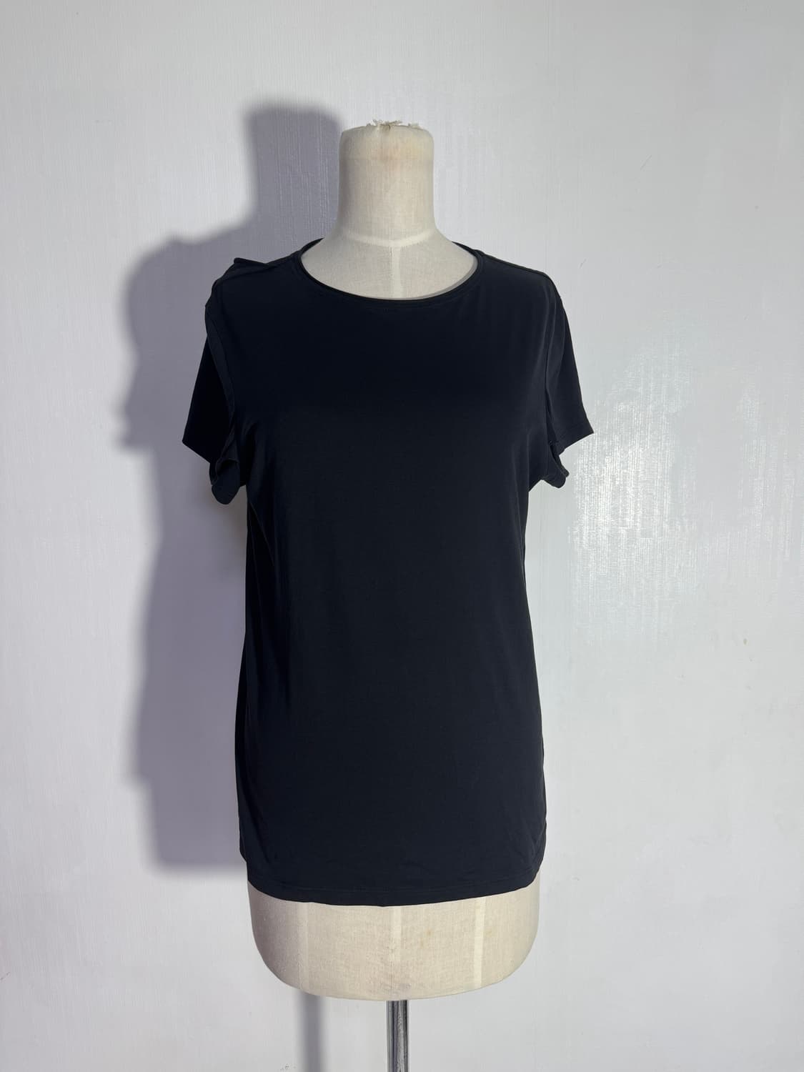 헬무트랭 스트랩 디테일 티셔츠 상품이미지4