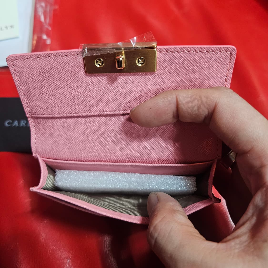 (새상품)칼린(CARLYN) 핑크 가죽 비버 카드지갑 상품이미지4