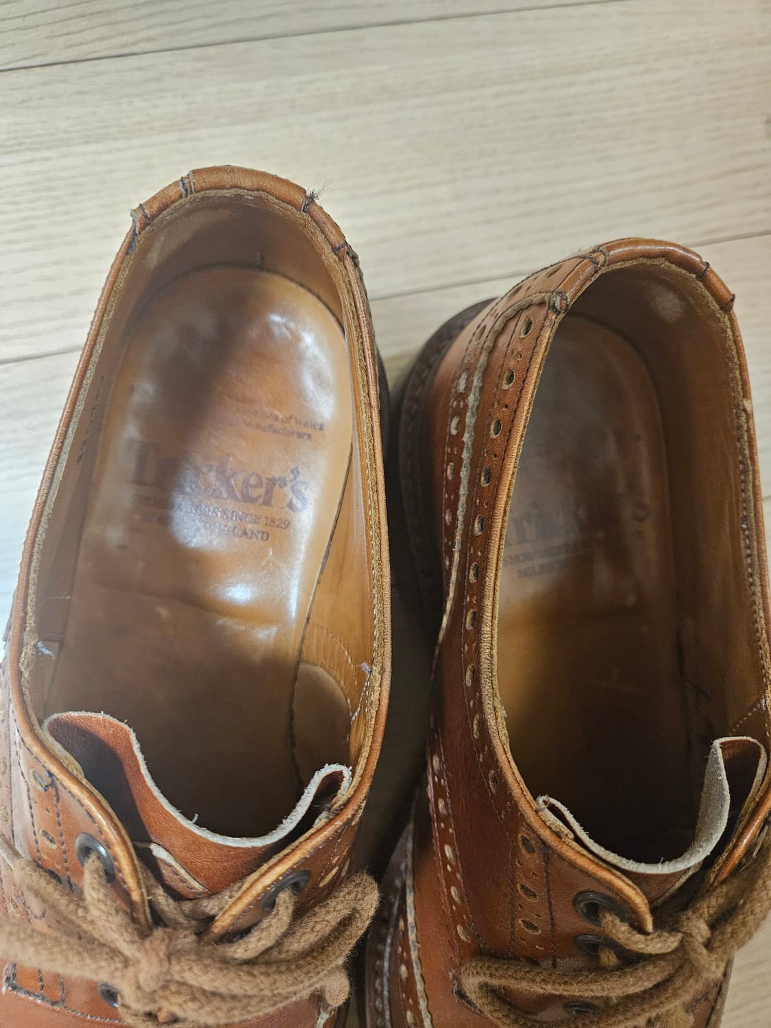 트리커즈 부통 uk6.5 255-260 상품이미지3