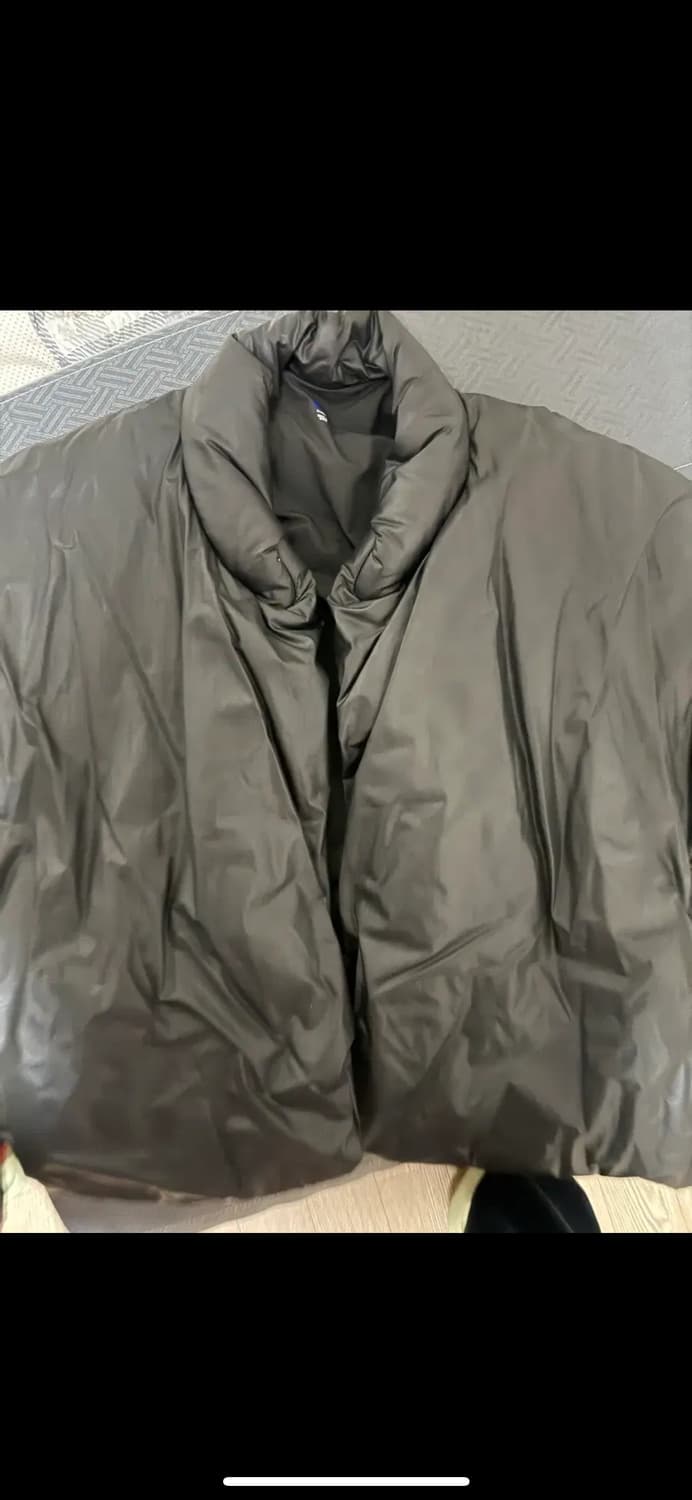 이지 갭 라운드 패딩 팝니다 블랙 xl 상품이미지1