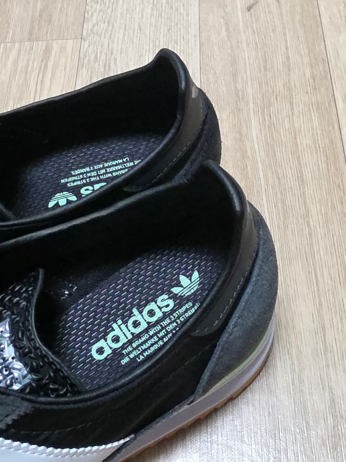 아디다스 운동화 상품이미지3