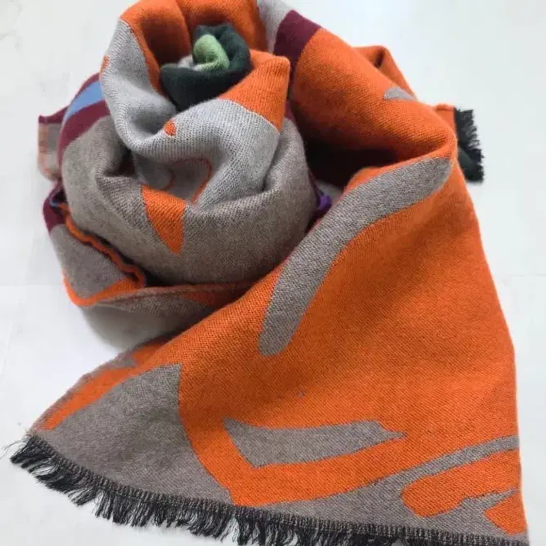 비비안 웨스트우드 머플러 상품이미지7