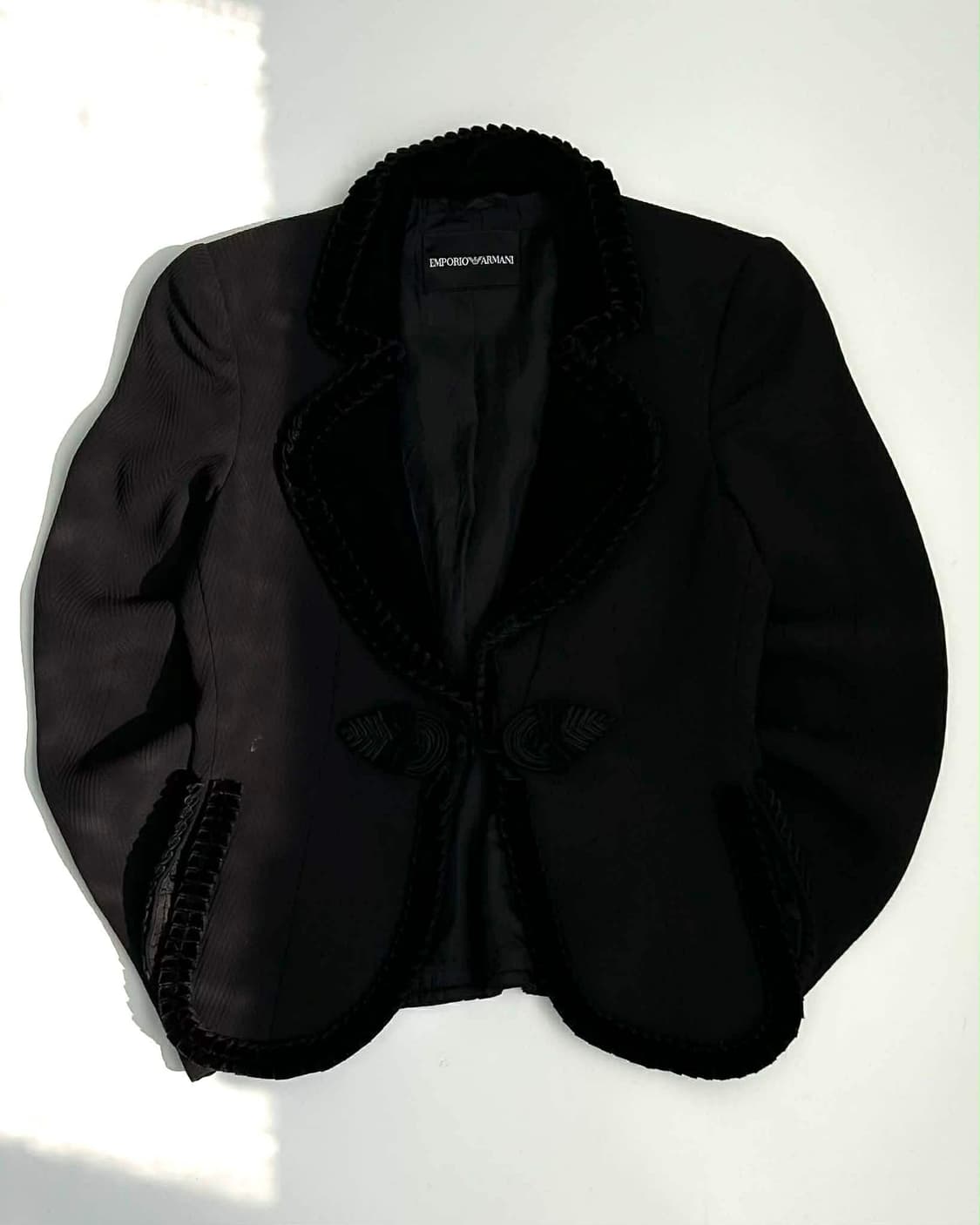 [38] 엠포리오 아르마니 매장판 벨벳 트림 테일러드 블레이져 자켓 상품이미지1