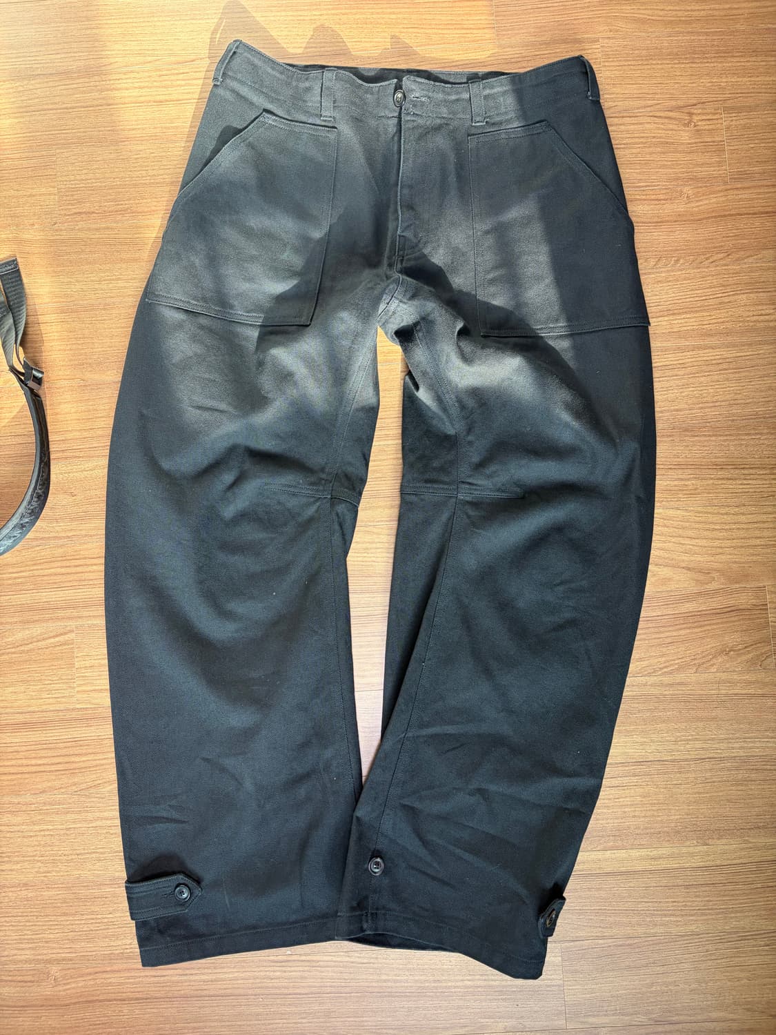 쿠어 커브드 팬츠 상품이미지1