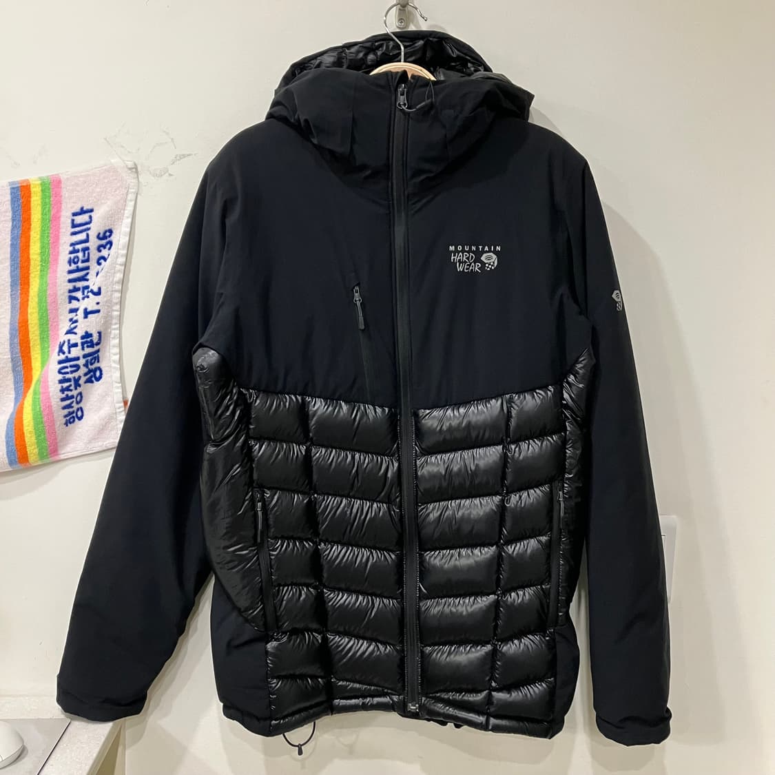449 마운틴하드웨어 경량패딩 상품이미지1