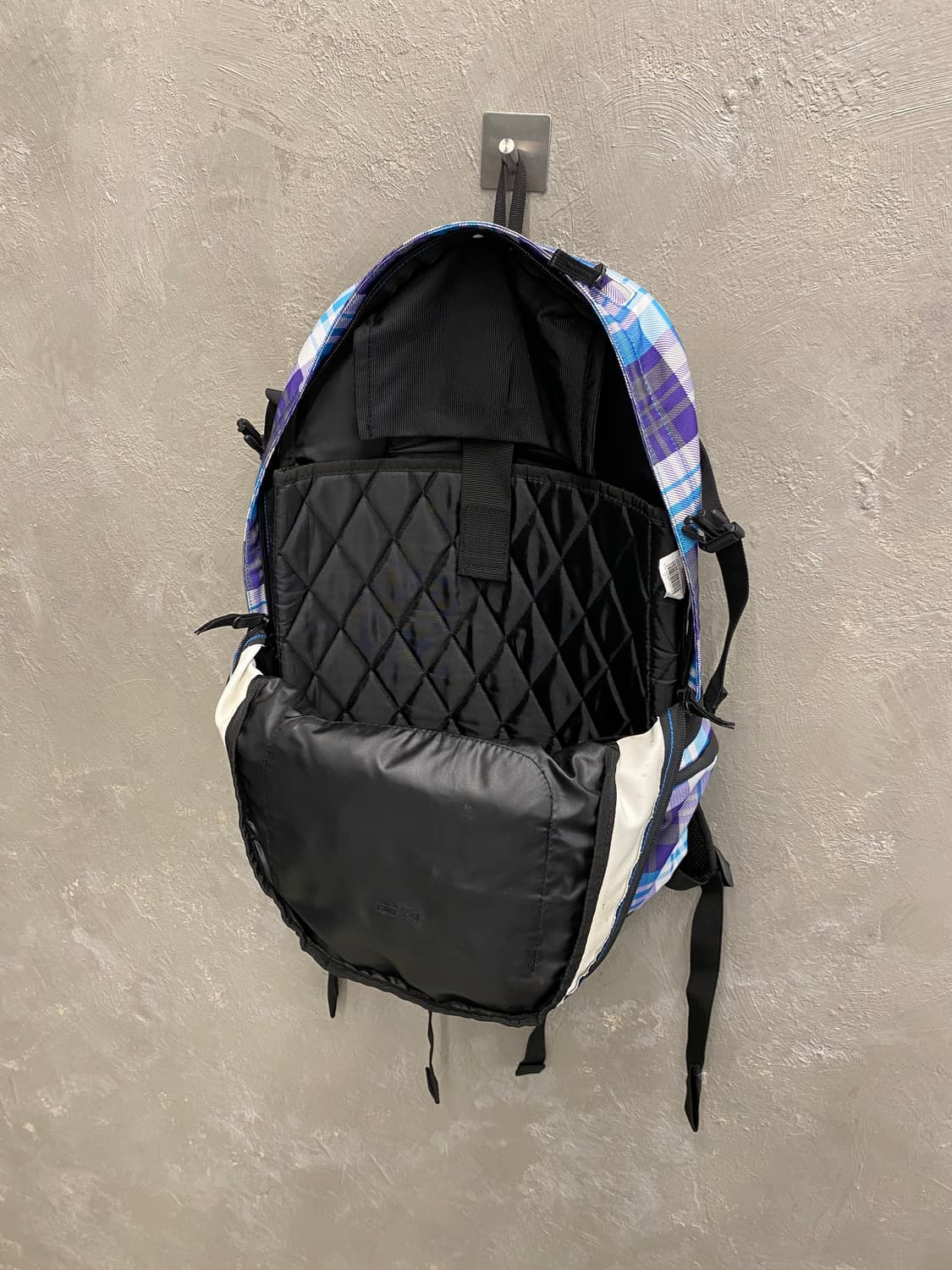 [40*51] Eastpak 이스트팩 일본,영국 한정 체크 백팩 상품이미지4