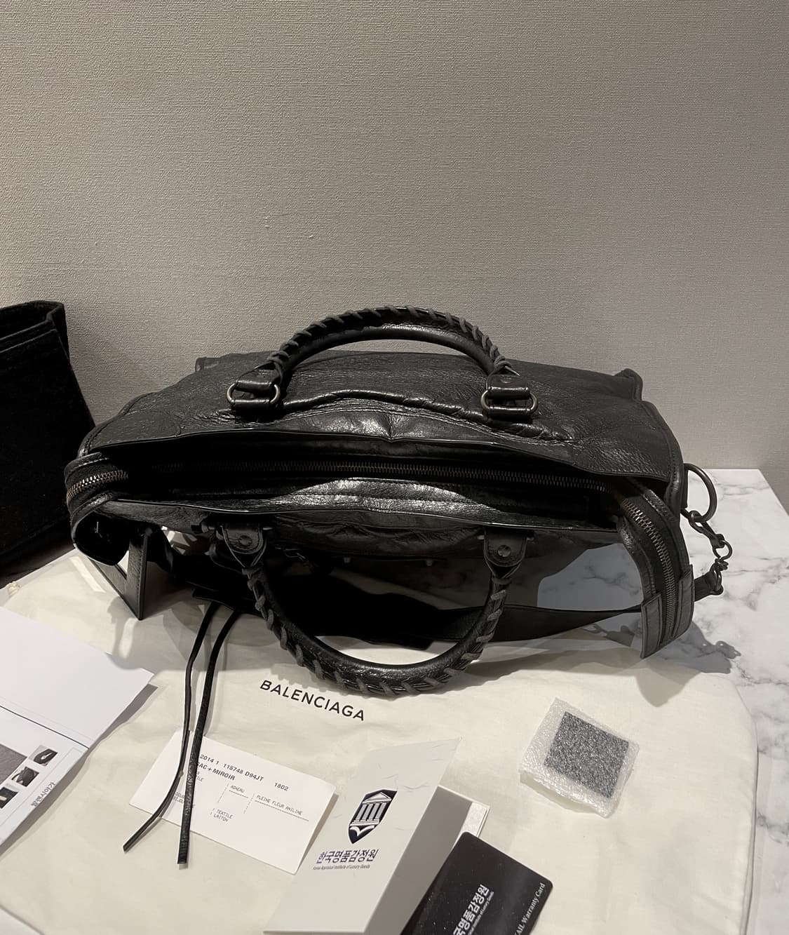 정품 발렌시아가 모터백 미디움 상품이미지7