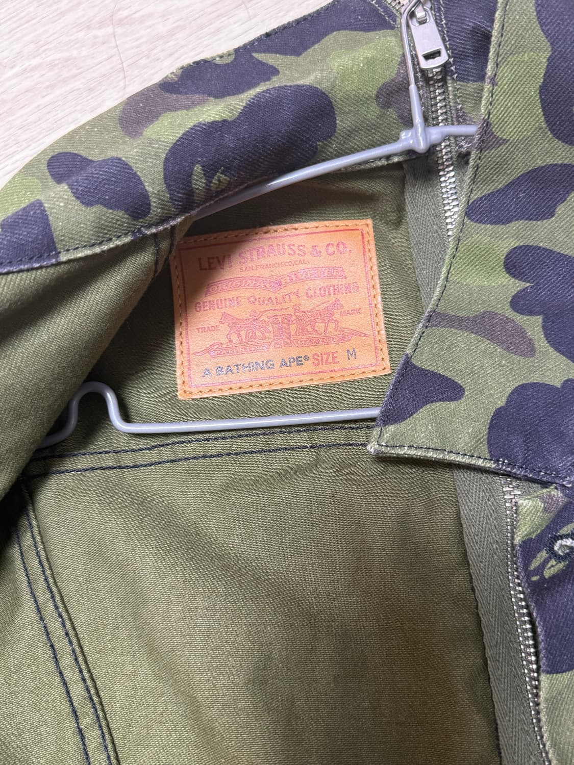 리바이스X베이프 카모 데님 자켓 M사이즈 (희귀매물) 상품이미지4