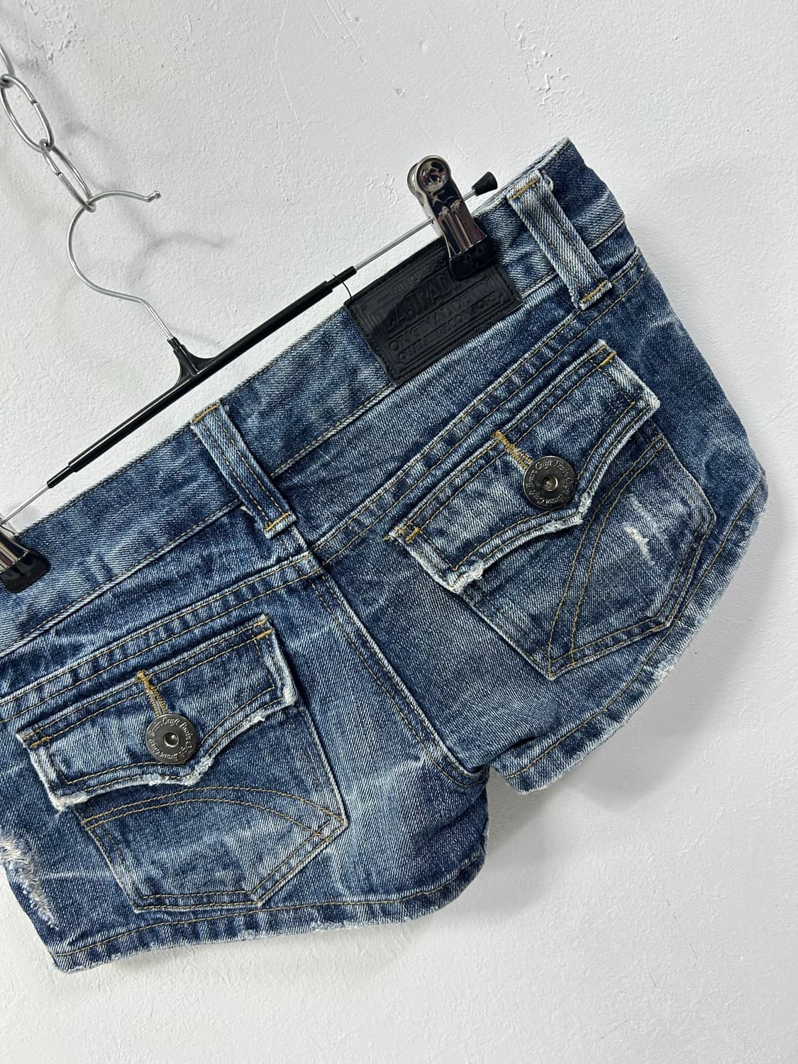[LOVE JUNKIE]  y2k 갸루 데님 포켓 숏츠 상품이미지6