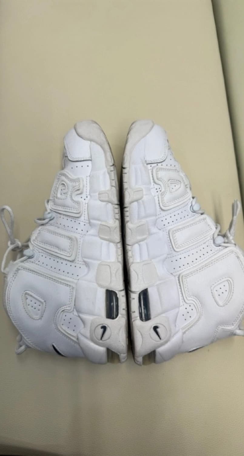 나이키 에어모어 업템포 화이트 상품이미지3