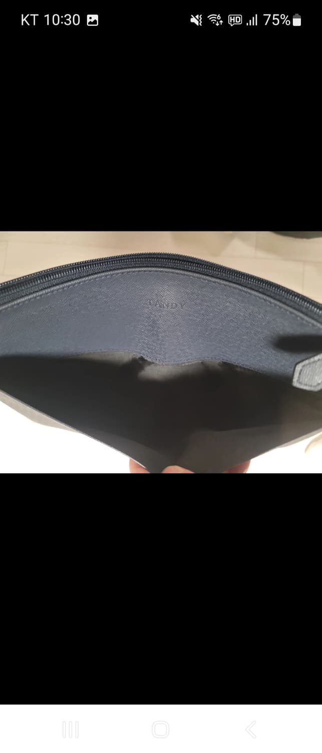 탠디 클러치백(새상품급)

하자없이 새거느낌

탠디 남성 클러치백 판매합 상품이미지4