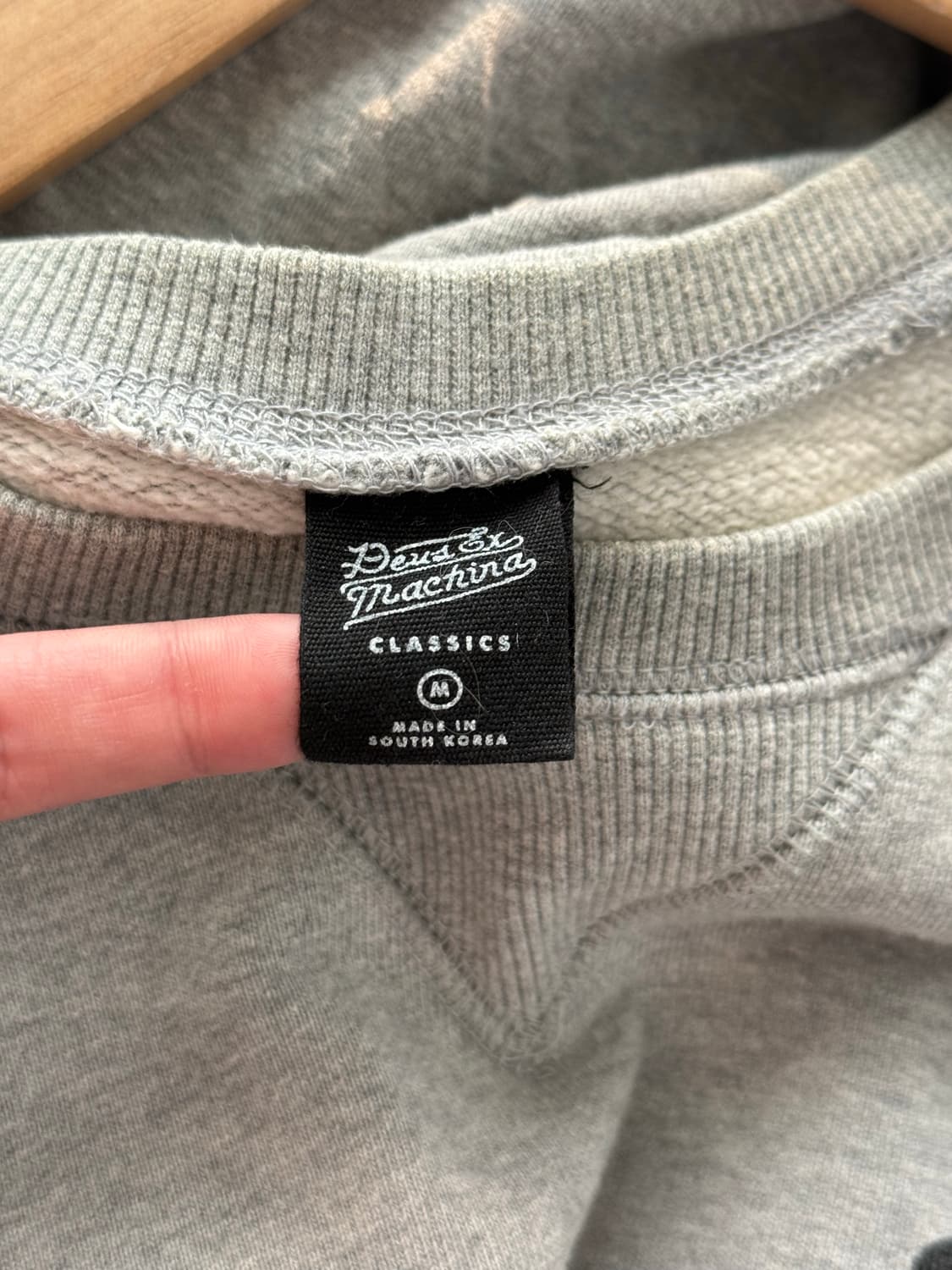 데우스 그레이 맨투맨m 상품이미지3