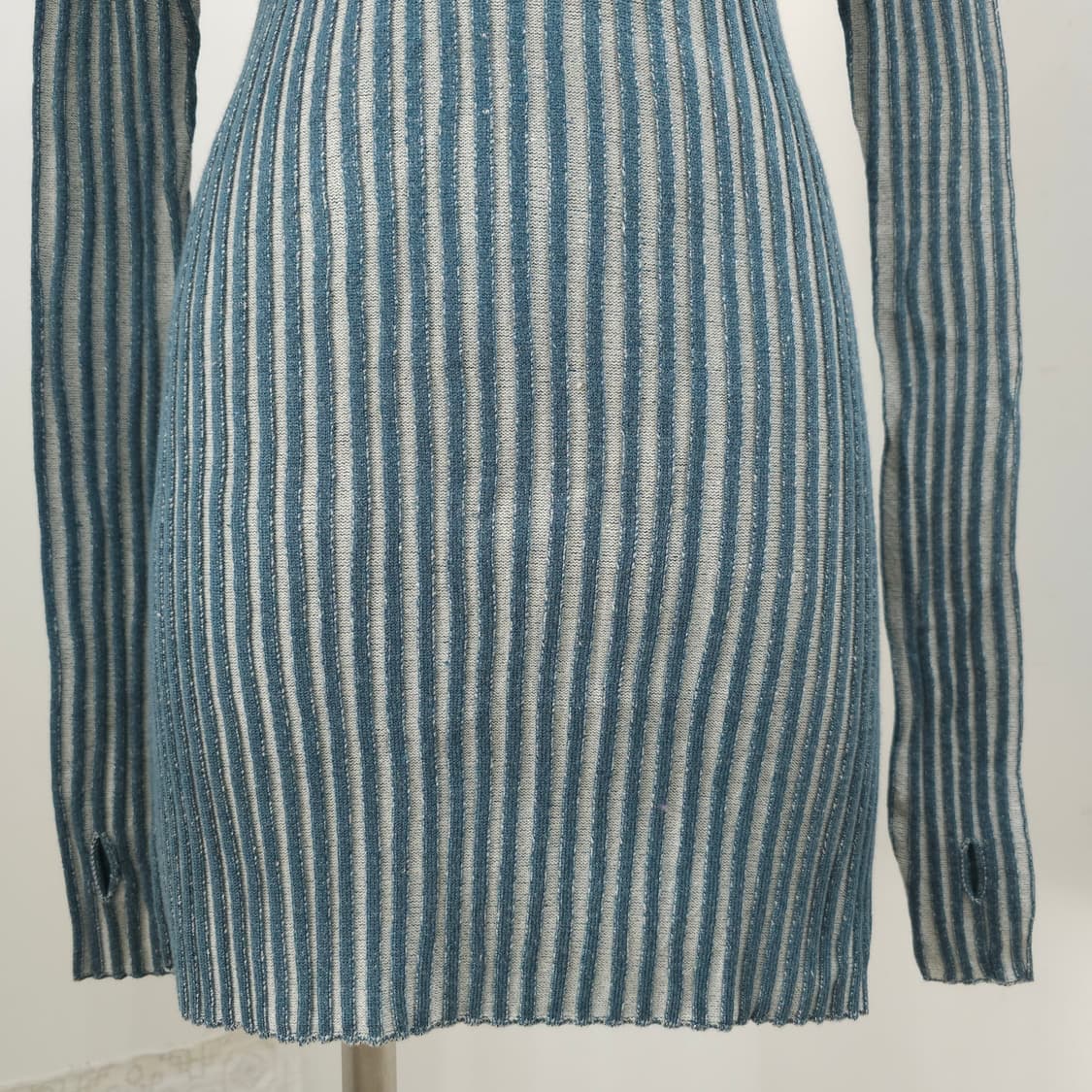 슬림핏 세로골지 하이넥 미니원피스  상품이미지6