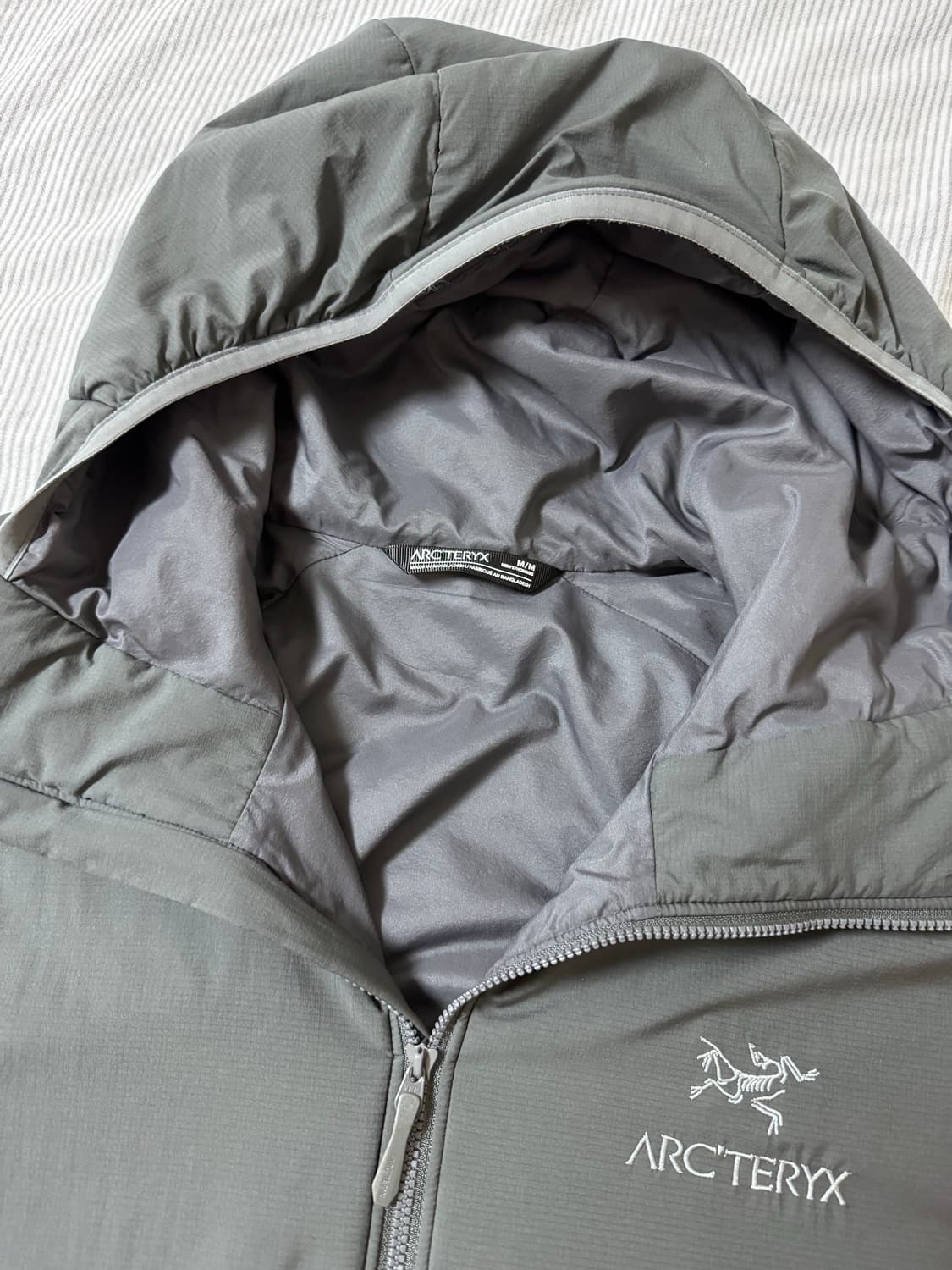 (S급) 아크테릭스 아톰 LT 후디 글리치 상품이미지6