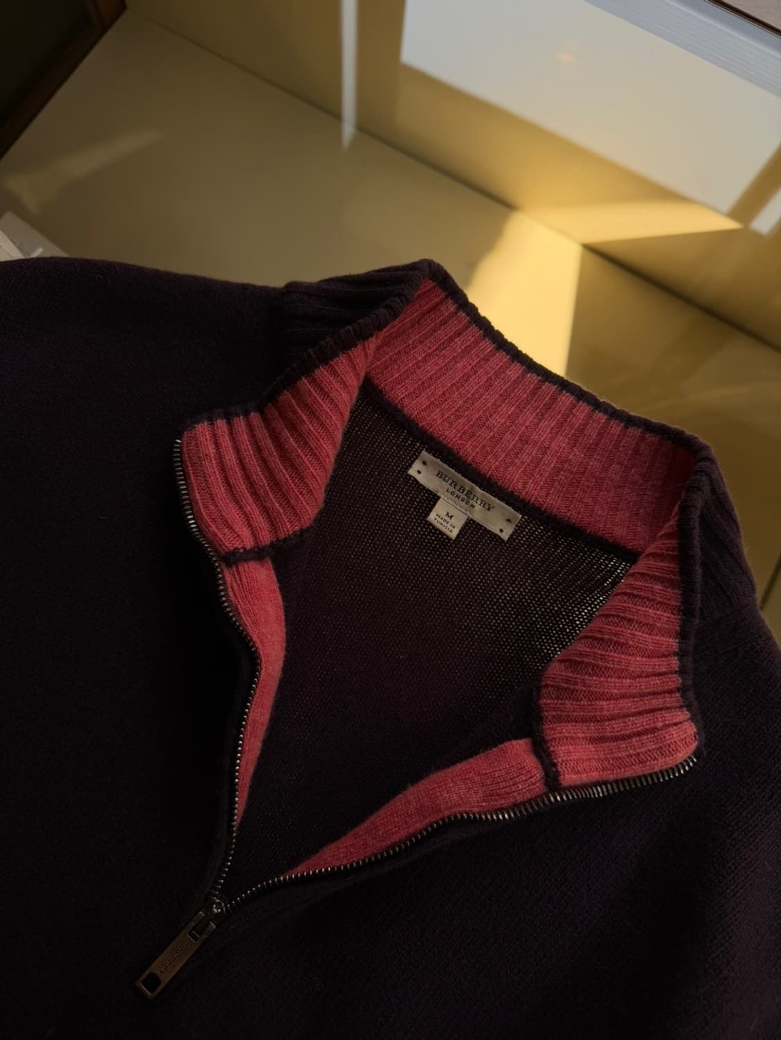 버버리 짚업 니트 100 상품이미지8