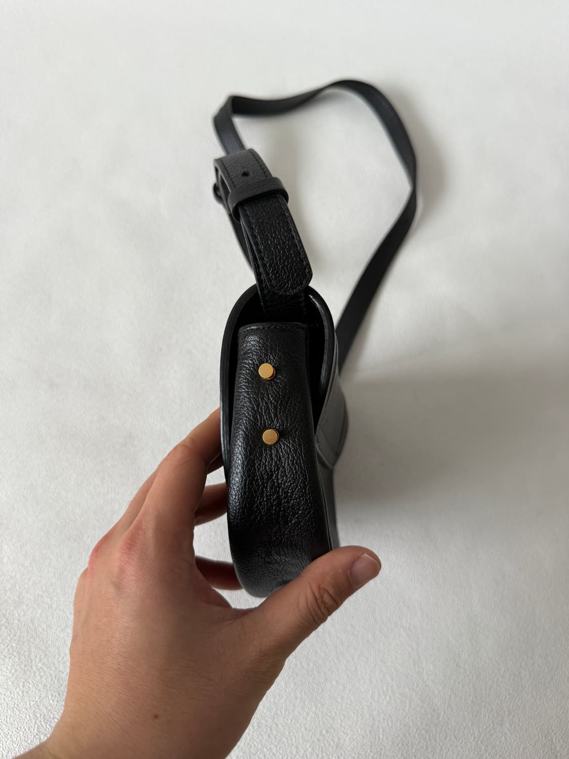 레이드백(LAIDBACK) 레더 크로스백 상품이미지5