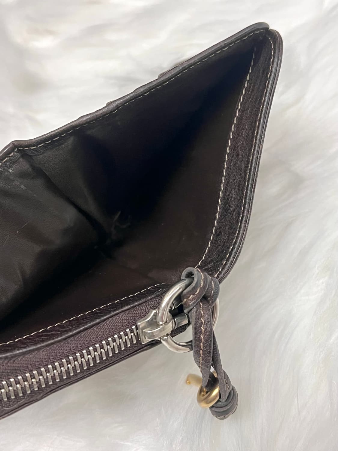 Chloe 끌로에 패딩턴 아이코닉 자물쇠 레더 아카이브 반지갑 월렛 상품이미지10