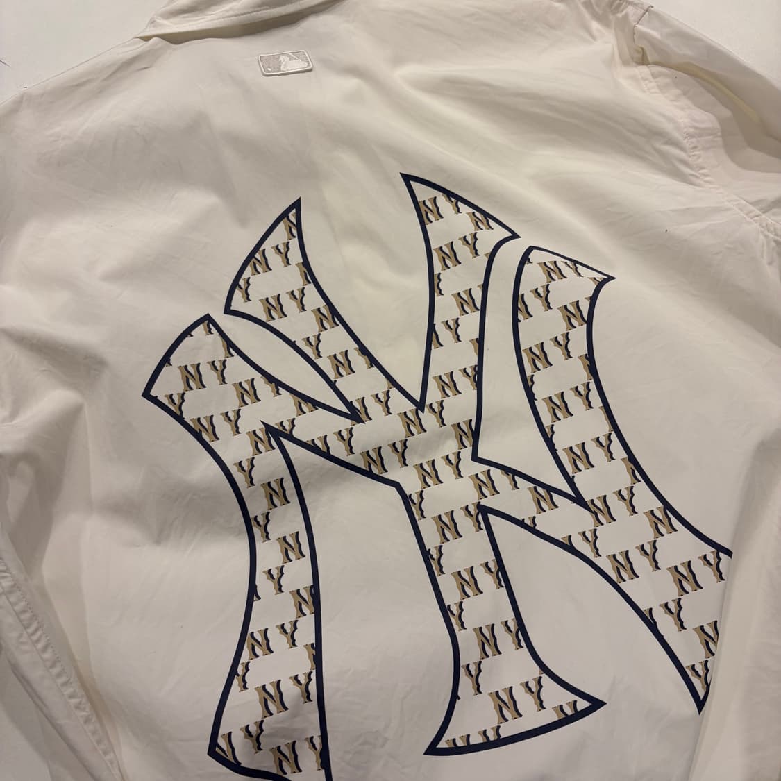 [XL] 엠엘비 MLB 뉴욕 양키스 NY 로고 셔츠 화이트 D365 상품이미지9