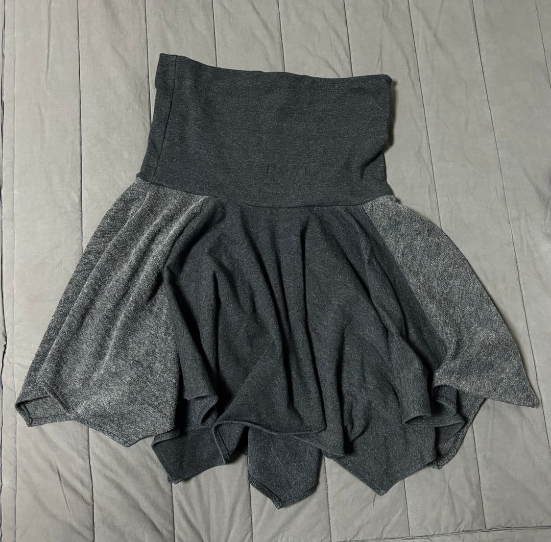 코이세이오 폴딩 언밸런스 스커트 차콜 상품이미지2