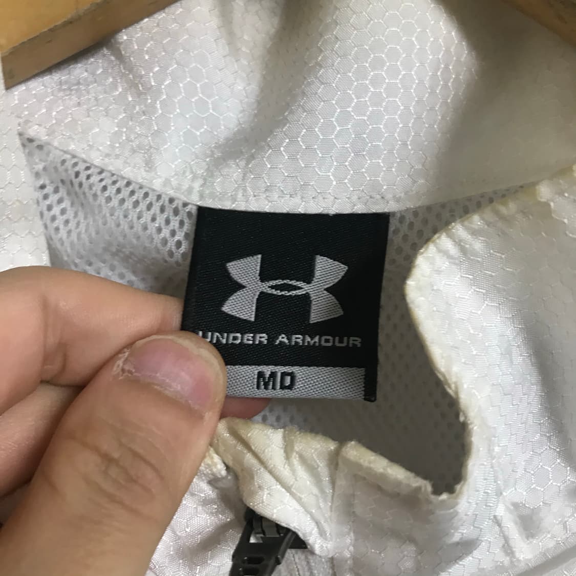 언더아머 일제 아노락 흰색 바람막이 상품이미지3