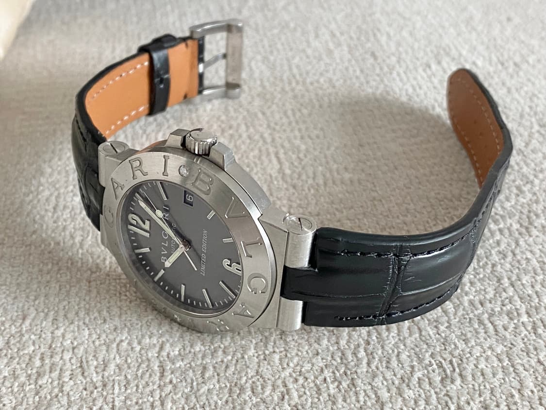 불가리 디아고노 리미티드에디션 LCV38 2P 다이아 38mm 오토메틱 상품이미지9