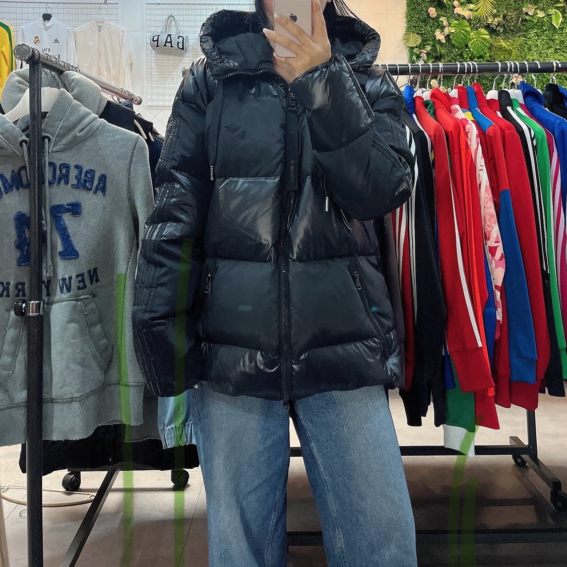 아디다스 덕다운 올블랙 투웨이 유광 패딩 점퍼 상품이미지1