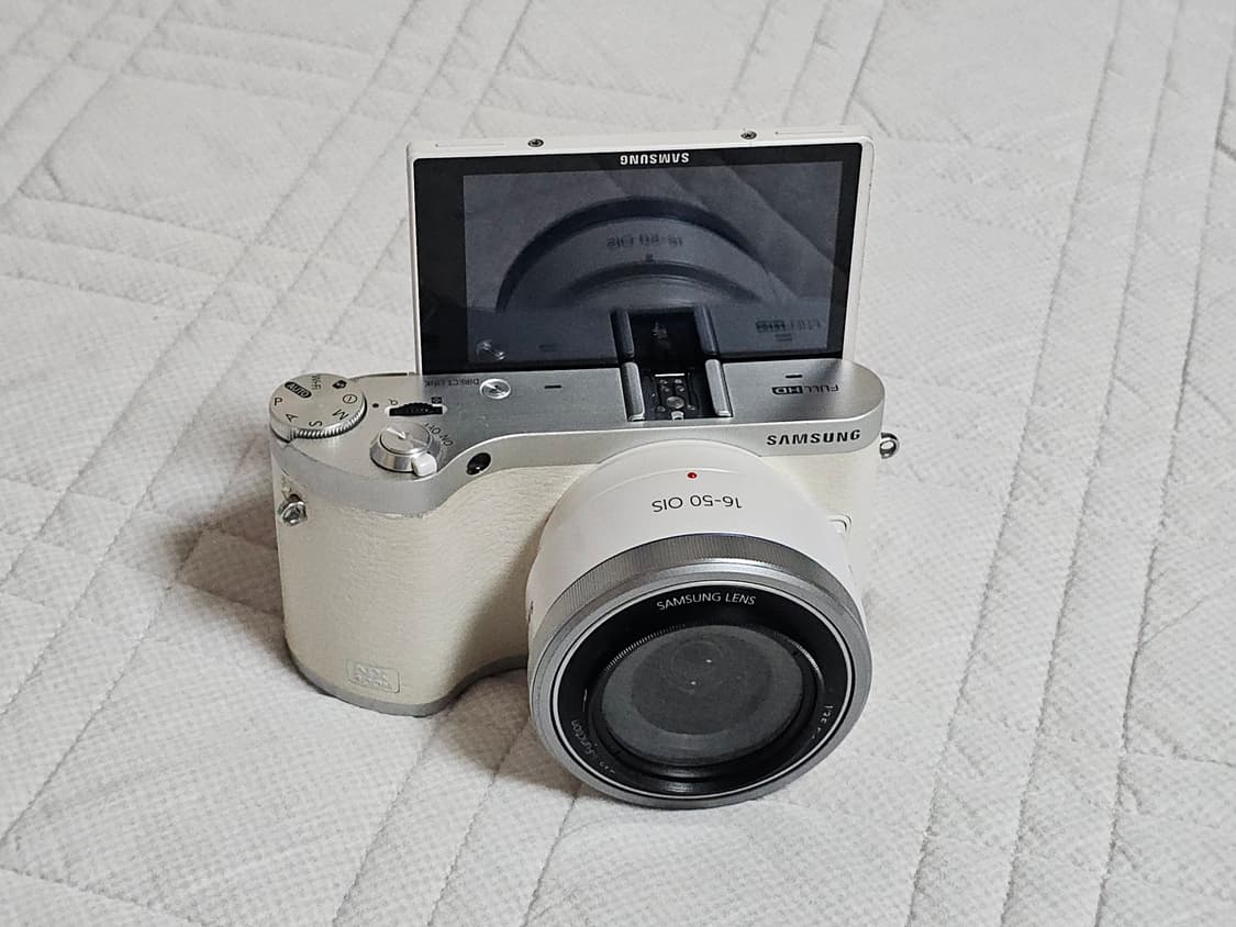 삼성 NX300M 미러리스 카메라 상품이미지1