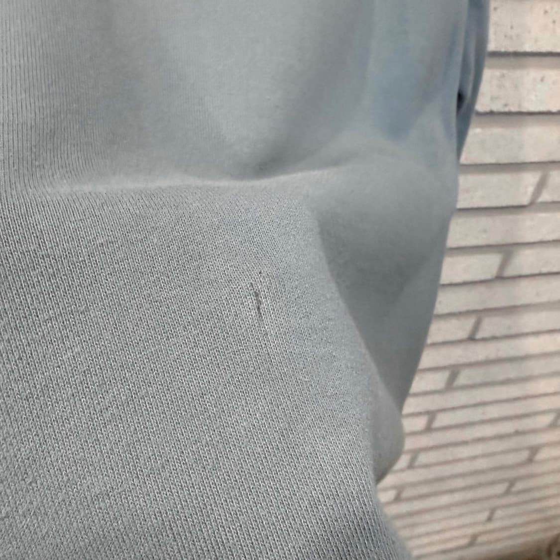 커버낫 프론트 자수 로고 맨투맨 블루 컬러 상품이미지5