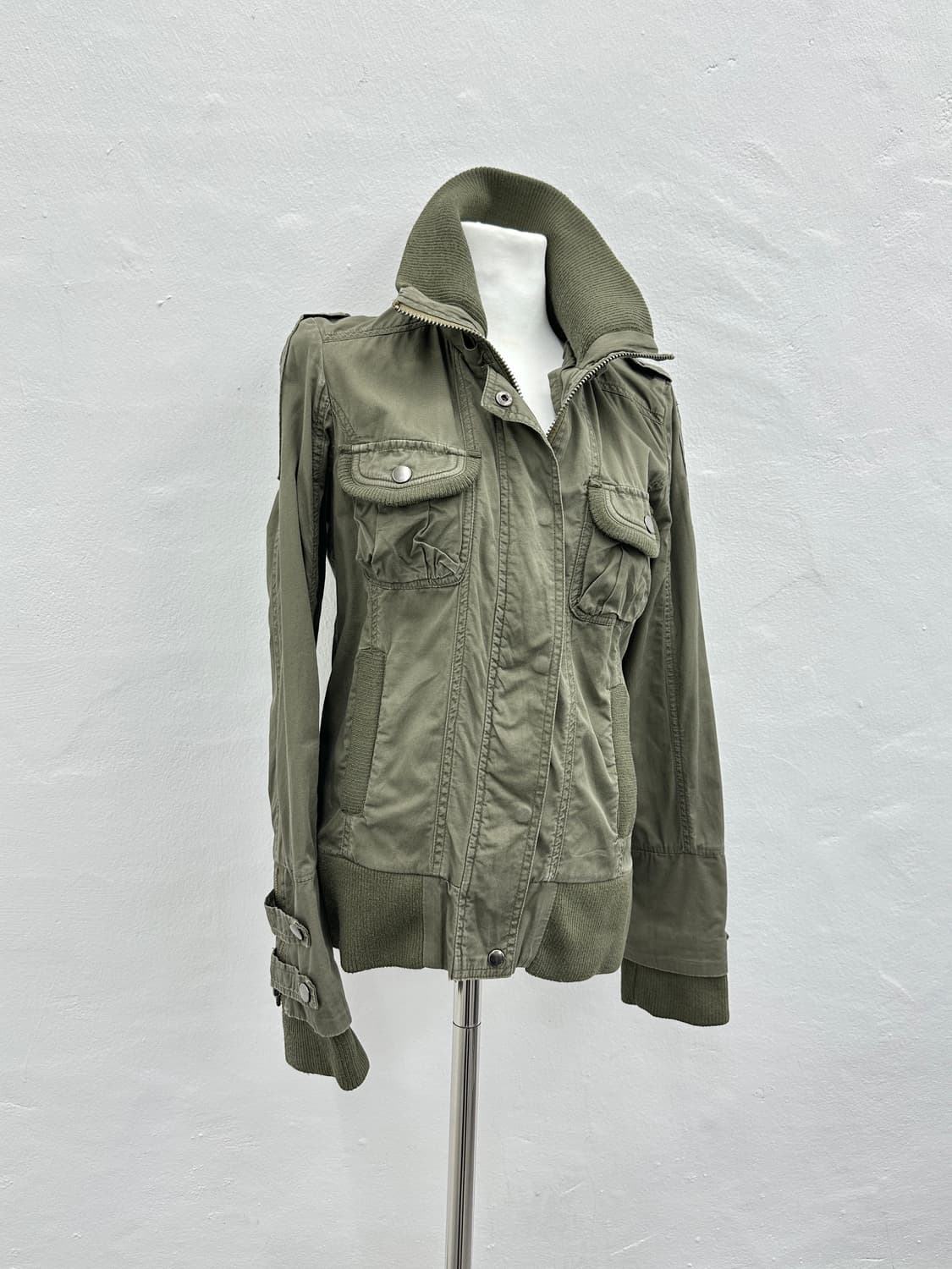 Bondage strap detail khaki high neck jac 상품이미지3