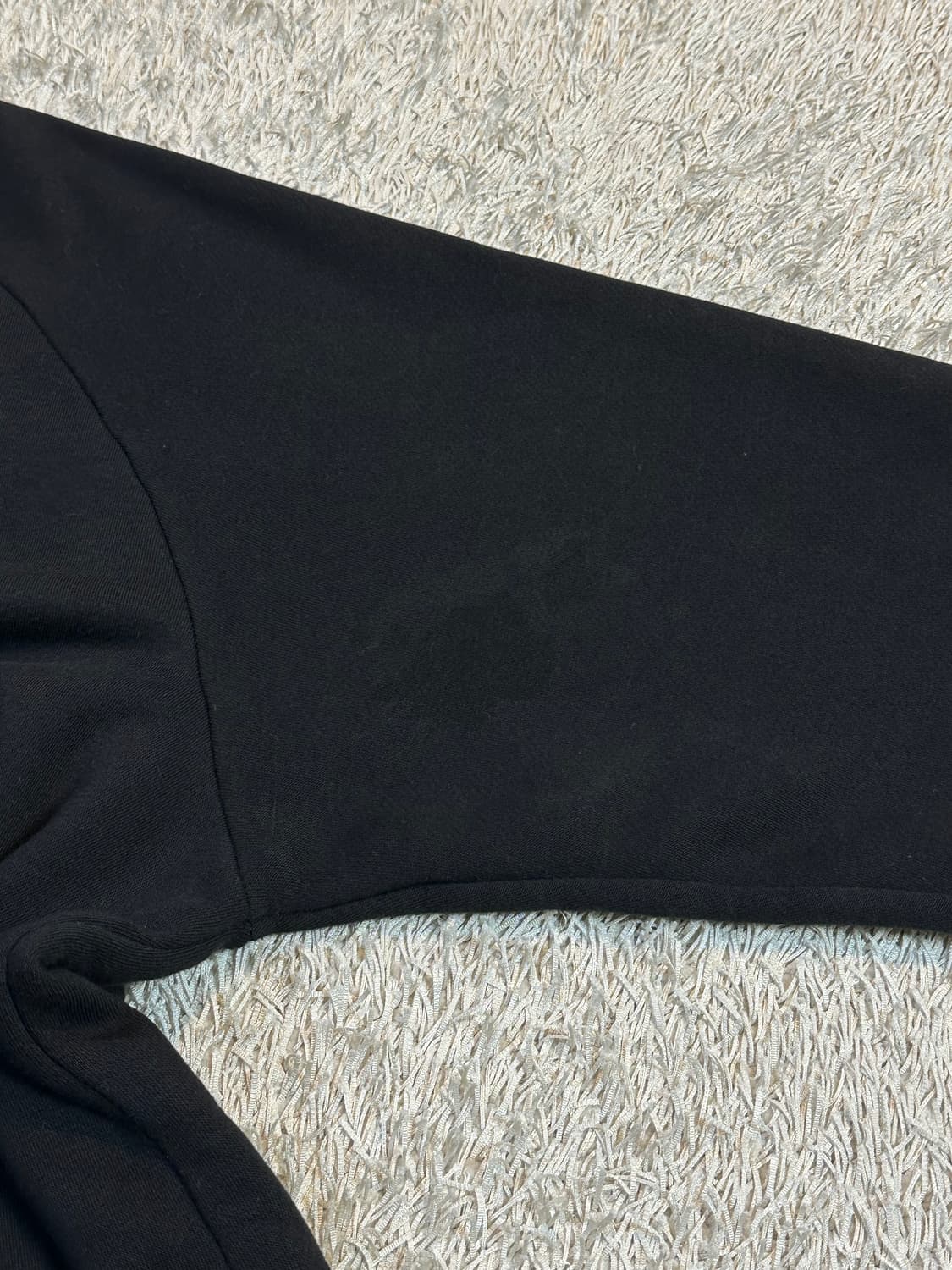 노스페이스 로고 맨투맨 블랙 상품이미지4