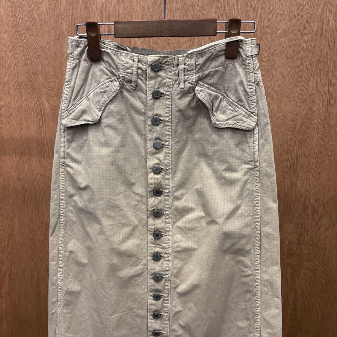 캐피탈 A라인 코튼 블렌드 롱 스커트 빈티지 프론트 버튼 디테일 베이지 상품이미지4