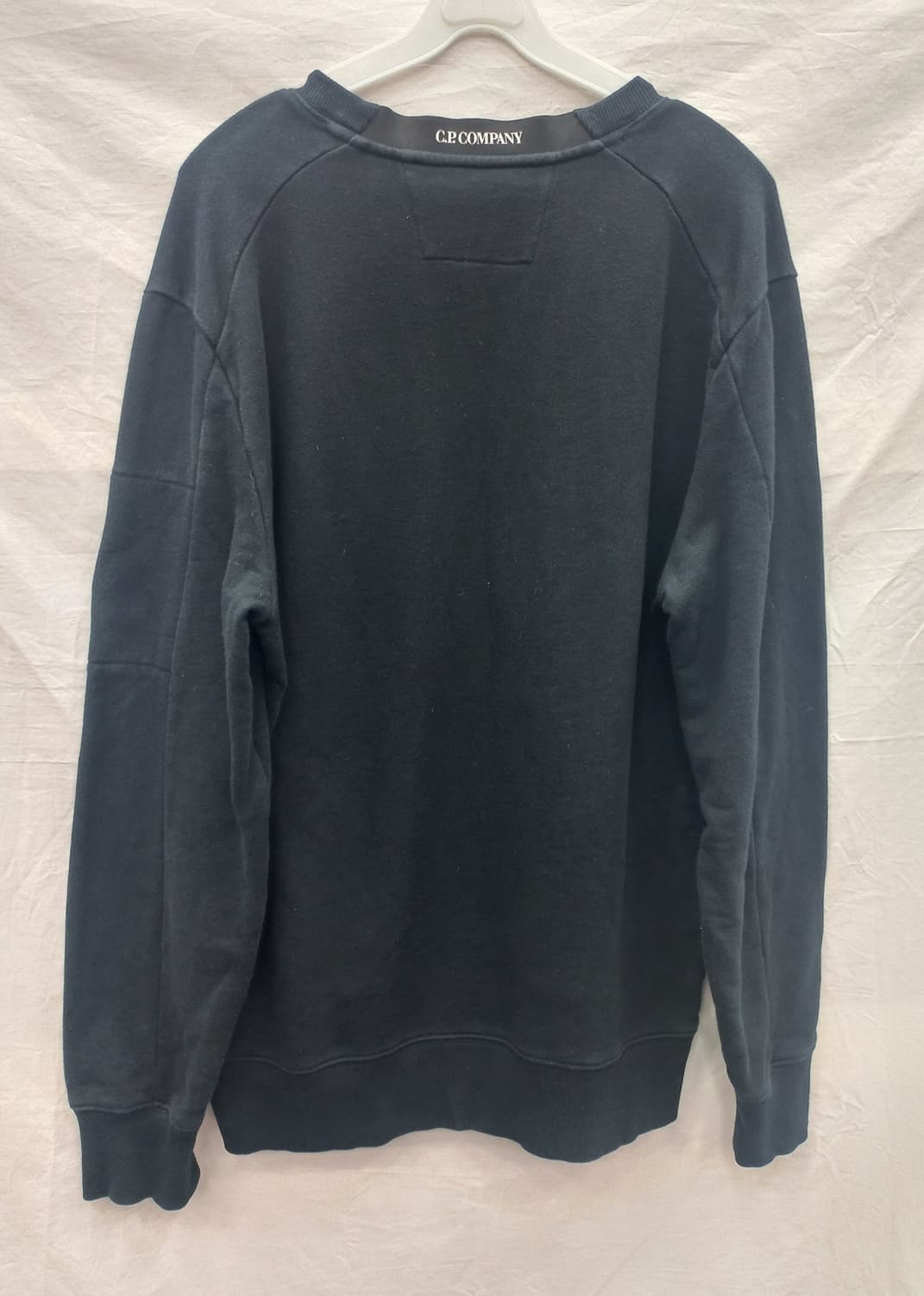 CP 컴퍼니 블랙 맨투맨 XL (남 105) 상품이미지1