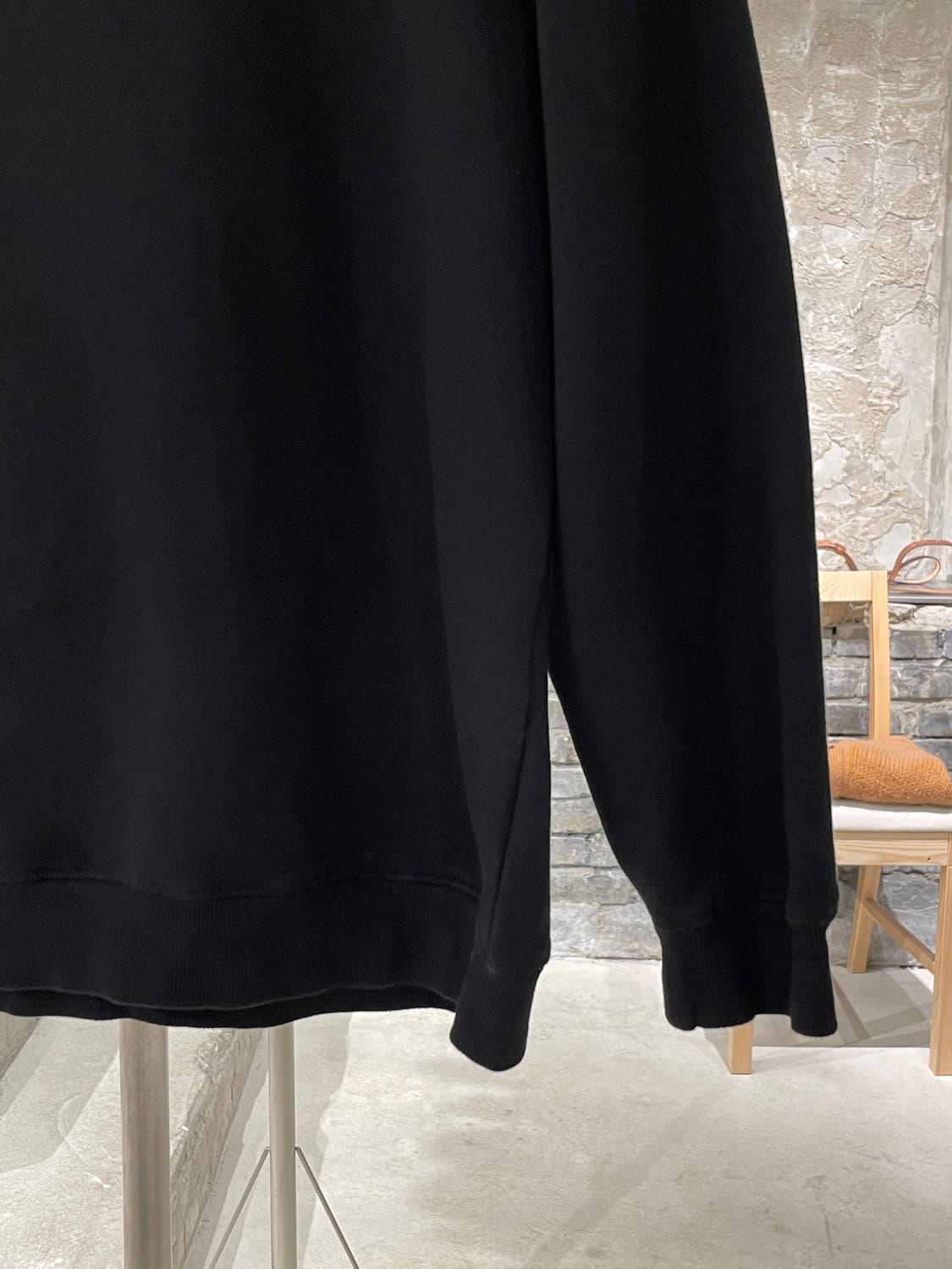 스투시 블랙 베이직 로고 스웻 셔츠 상품이미지5